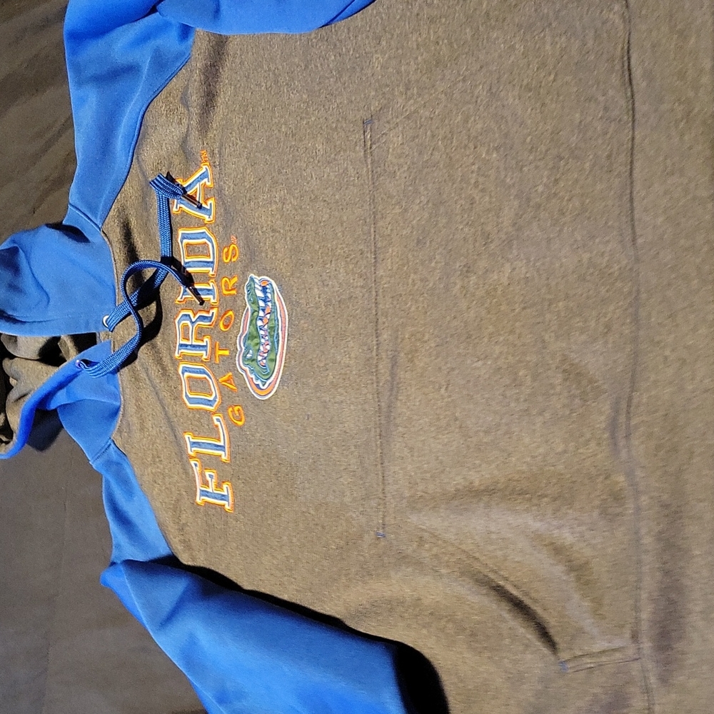 Gators sweater - Picture 3 of 7